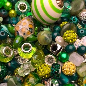 Large GREEN BEADS CHARMS DIY JEWELRY MAKING CRAFTING SUPPLIES BUNDLE MIXED LOT